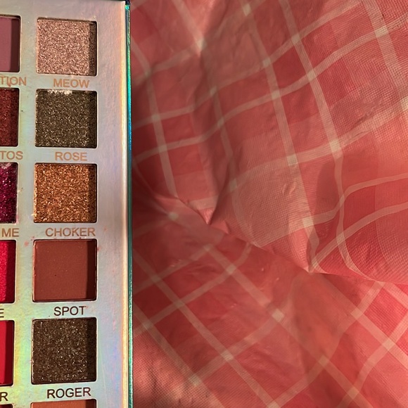 🎈SALE🎈🎀#56.MAKEUP XXL88-COLOR GREEN EYESHADOW PALETTE🎀 - Picture 10 of 13